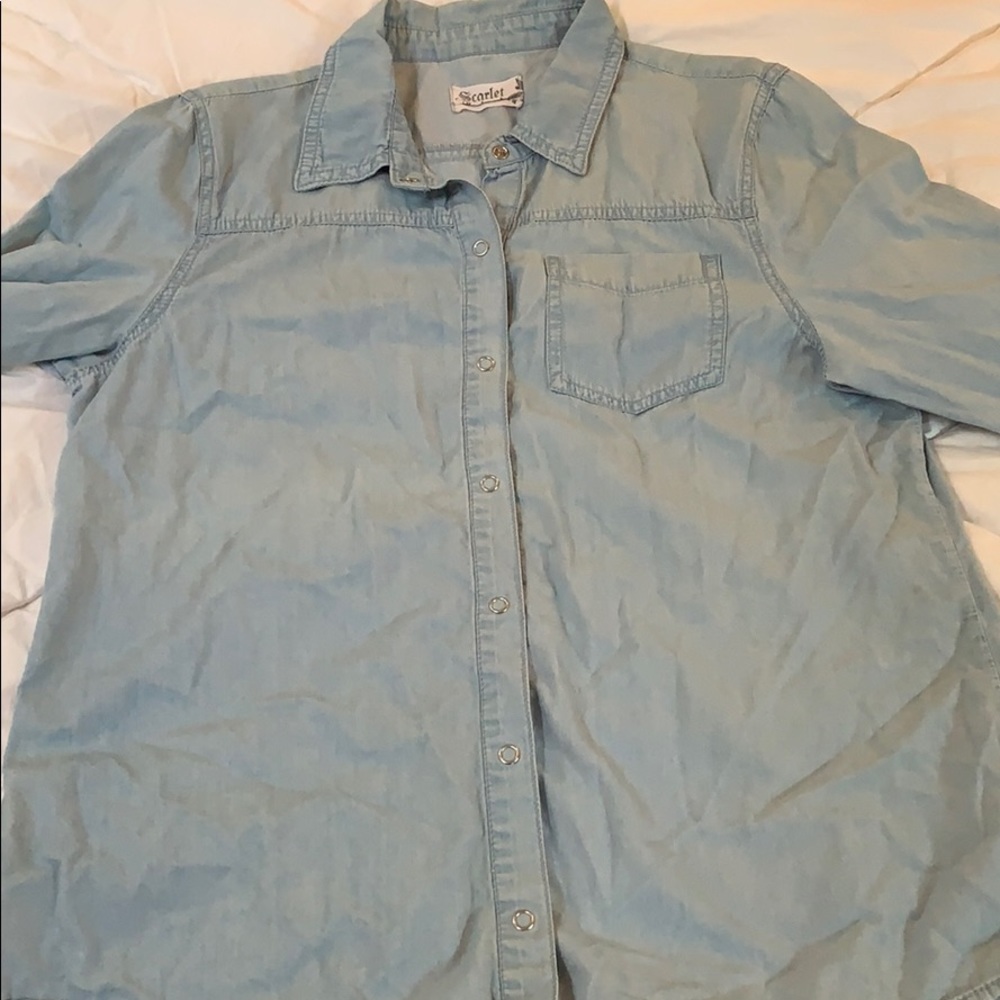 Button down - Picture 3 of 4